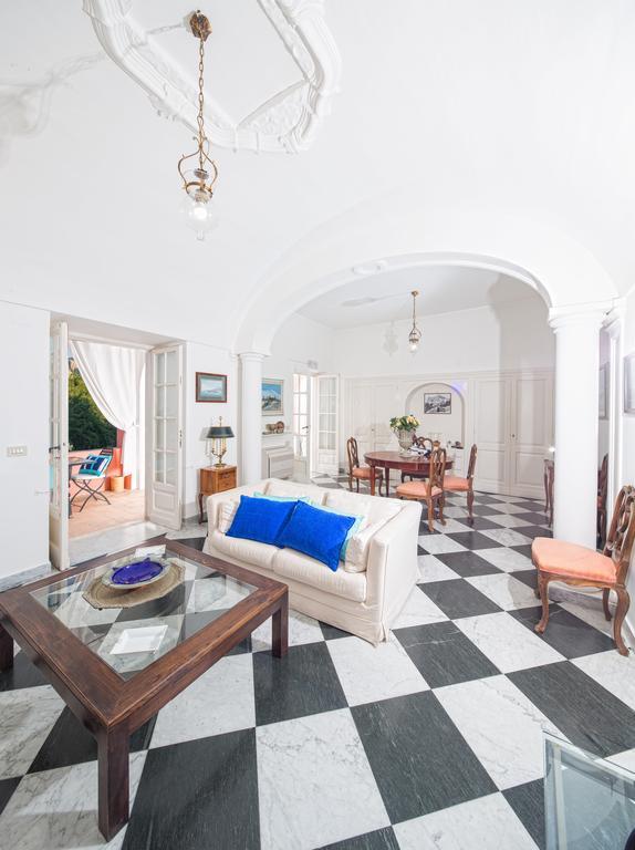 Capri Villa Bismarck Bilik gambar